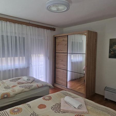 Apartman Deluxe Чаплина Экстерьер фото